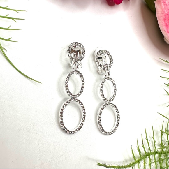 Last Pair!⚜️Classy Crystal Hoop Drop Clip Earrings - Picture 3 of 6